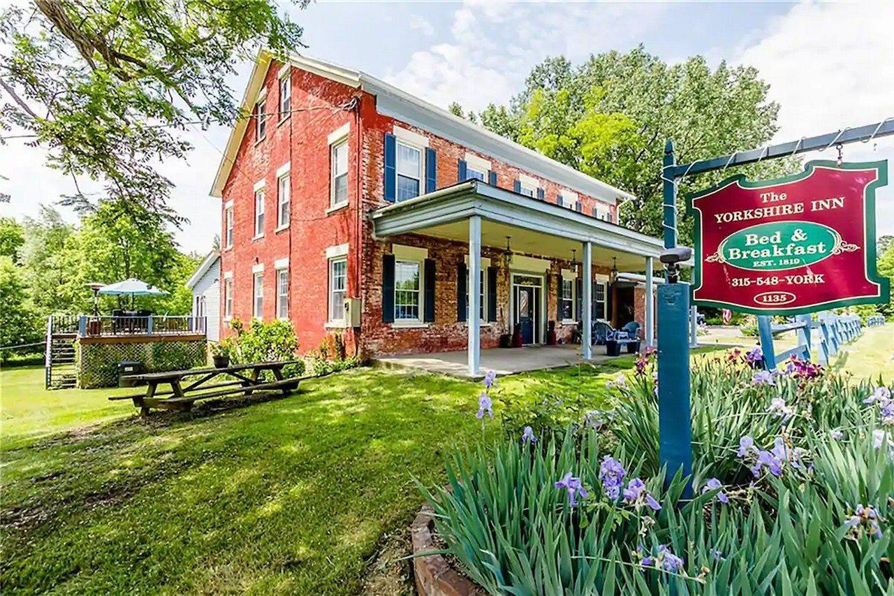 The Yorkshire Inn Phelps Екстериор снимка
